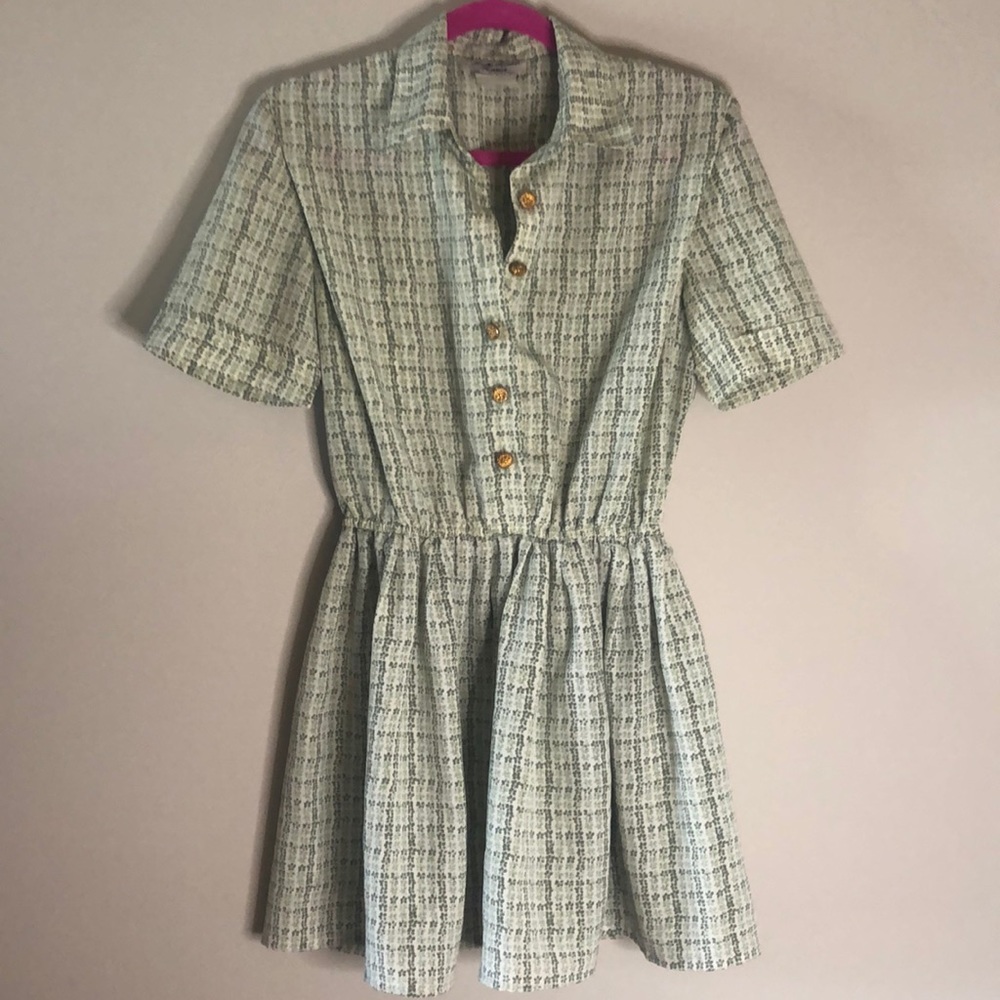 Vintage Green flower top